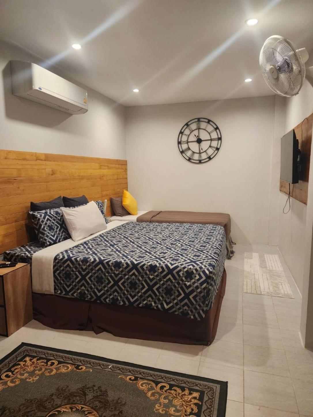 Bed & Breakfast Momento Bangtao *