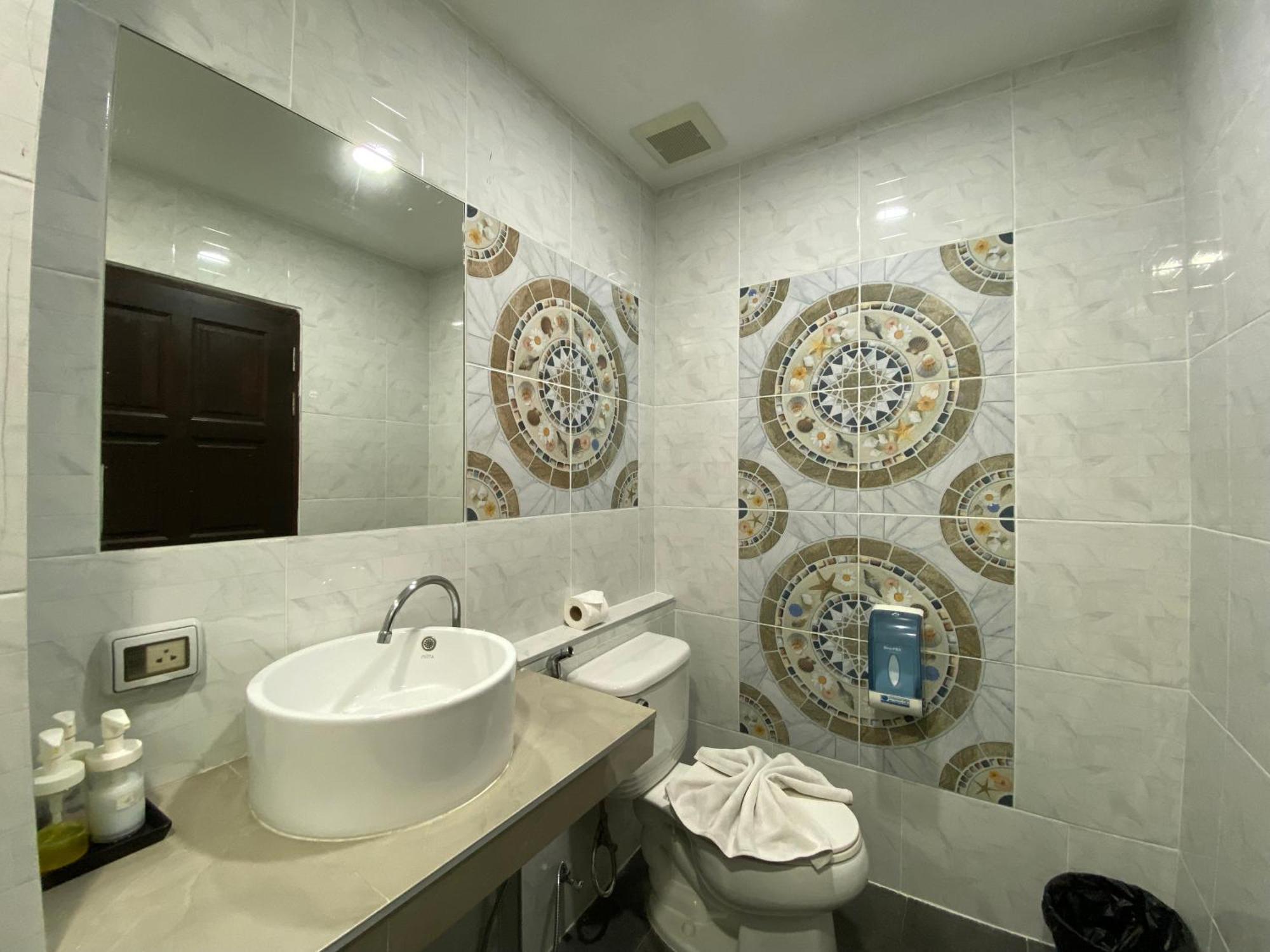 Hotel 77 & Patong