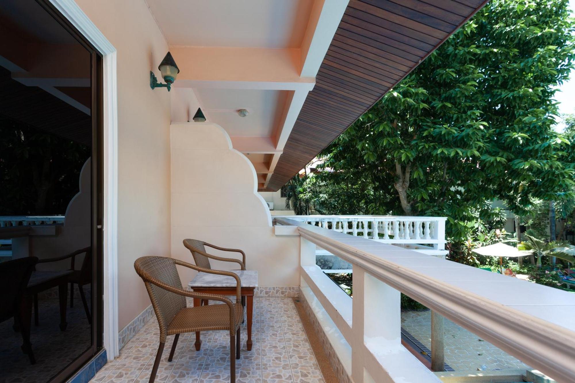 Thanthip Resort 4*