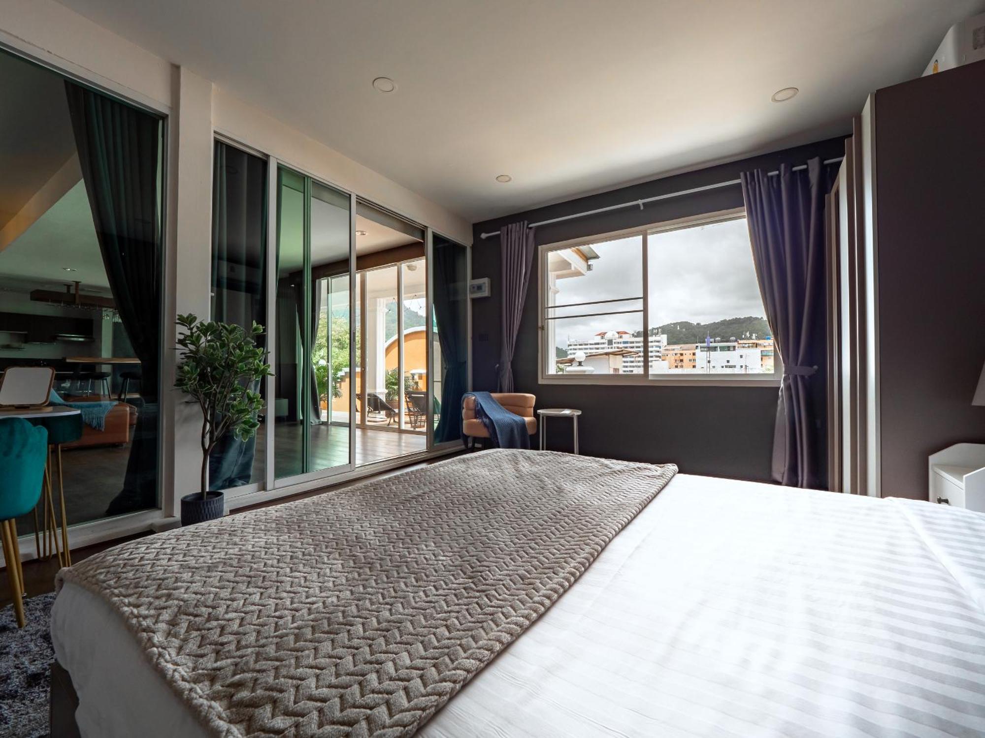 Grand Orlov Hotel