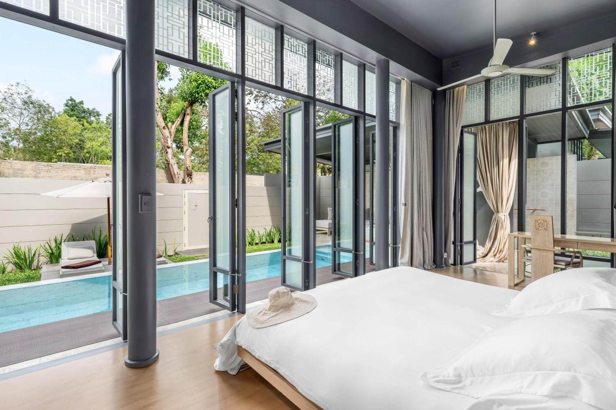 Sala Phuket 5*