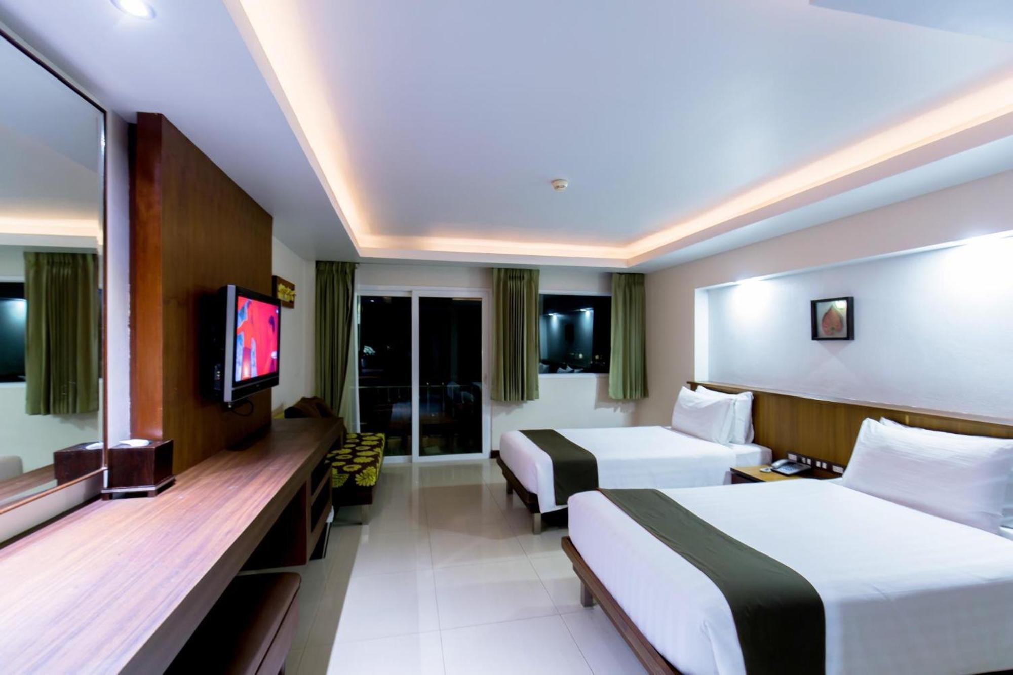 Thanthip Resort Patong