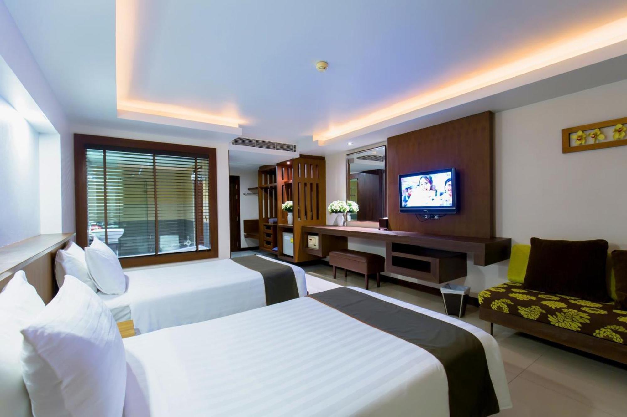 Thanthip Resort Patong