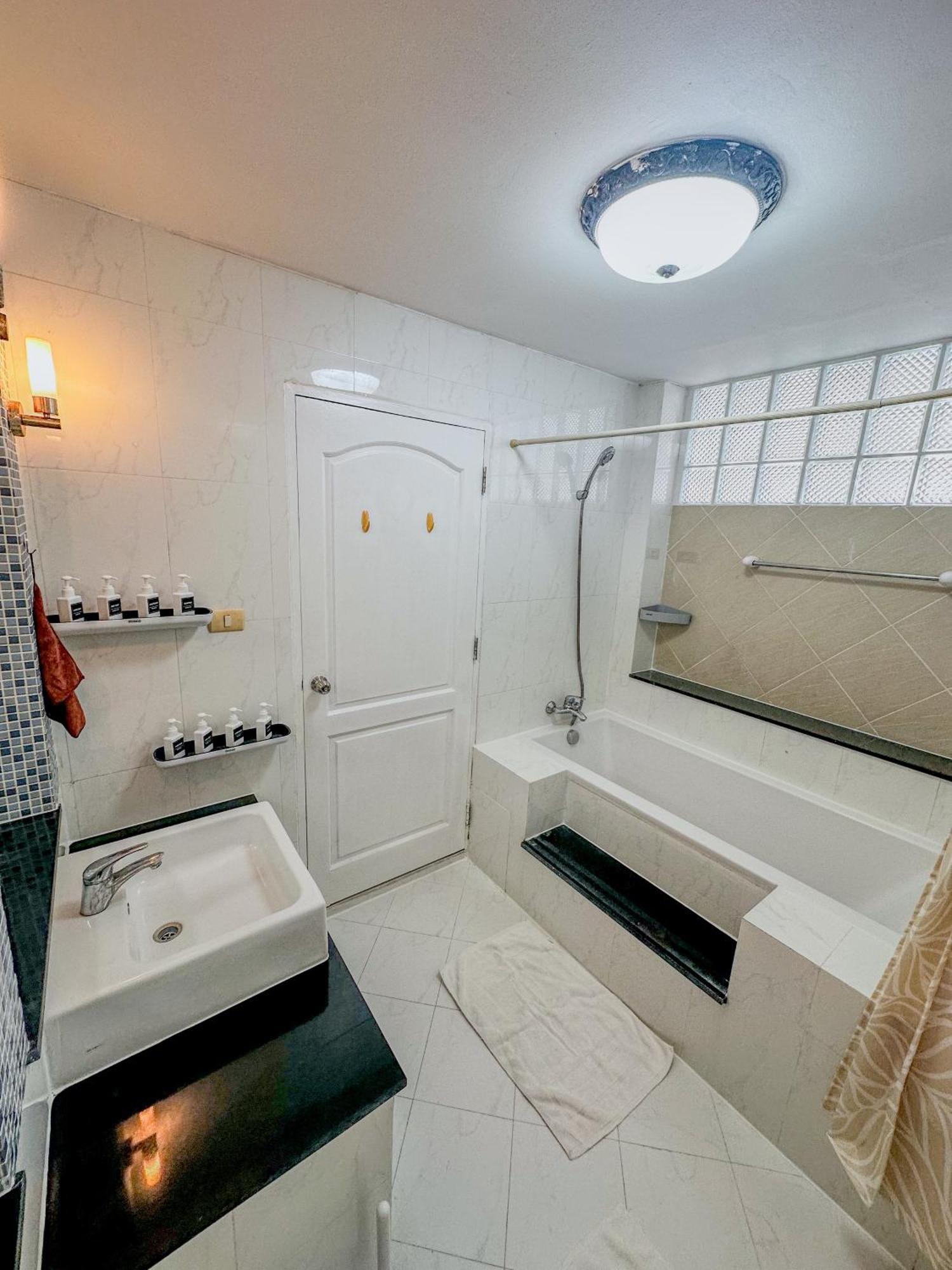 Apartment Entier,
