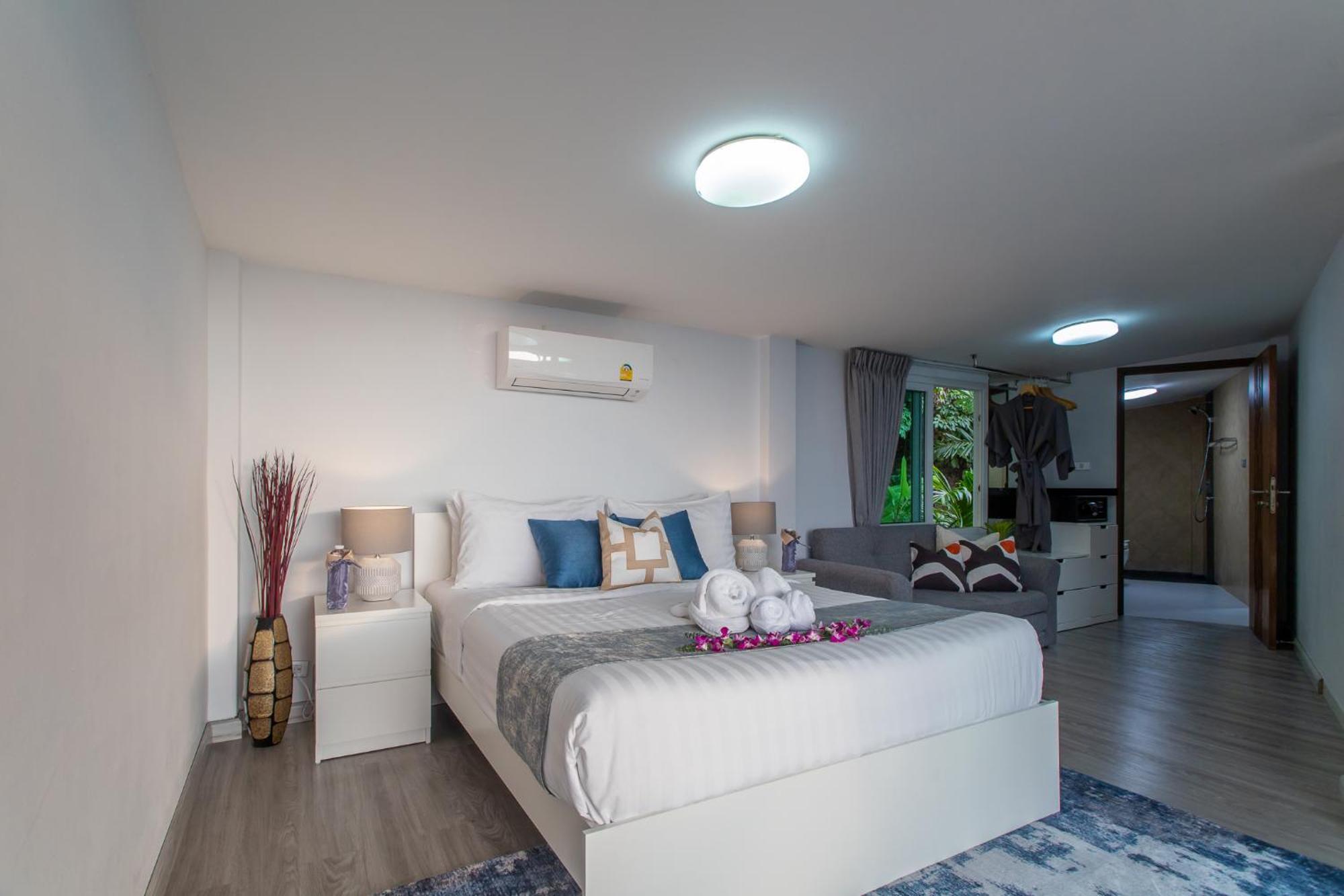 Villa Beyond-namaste 16 Bedroom Fully Staffed Seaview *