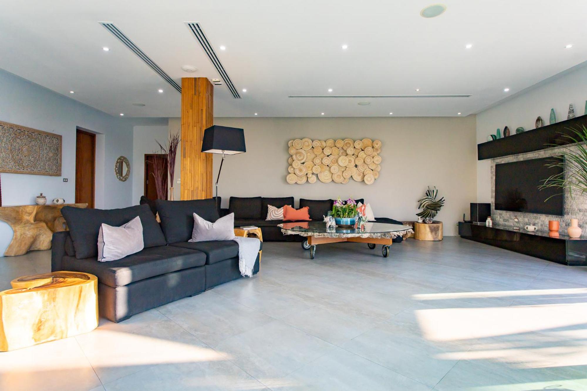 Beyond-namaste 16 Bedroom Fully Staffed Seaview
