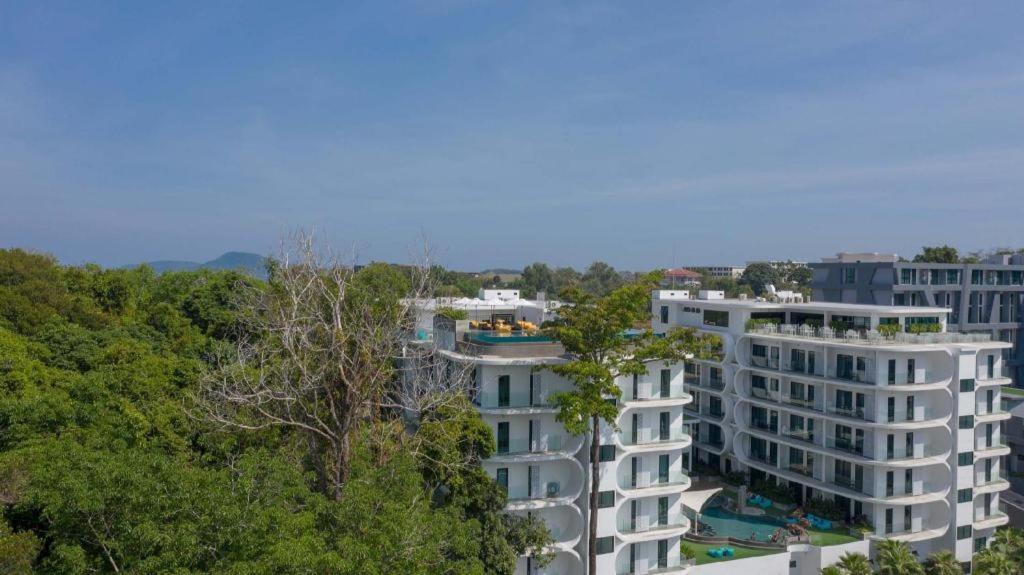 Utopia Naiharn 4* Nai Harn