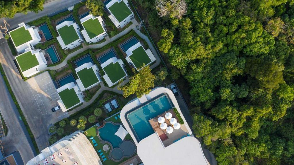 Utopia Naiharn 4* Nai Harn