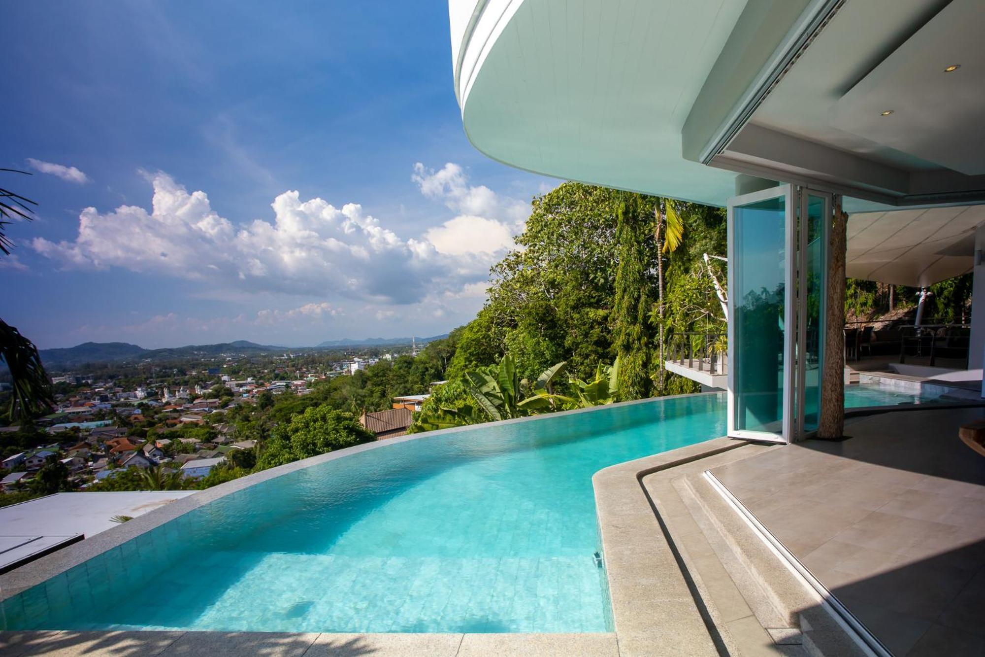 Beyond 9 Bedroom Fully Staffed Seaview Bang Tao Beach (Phuket)