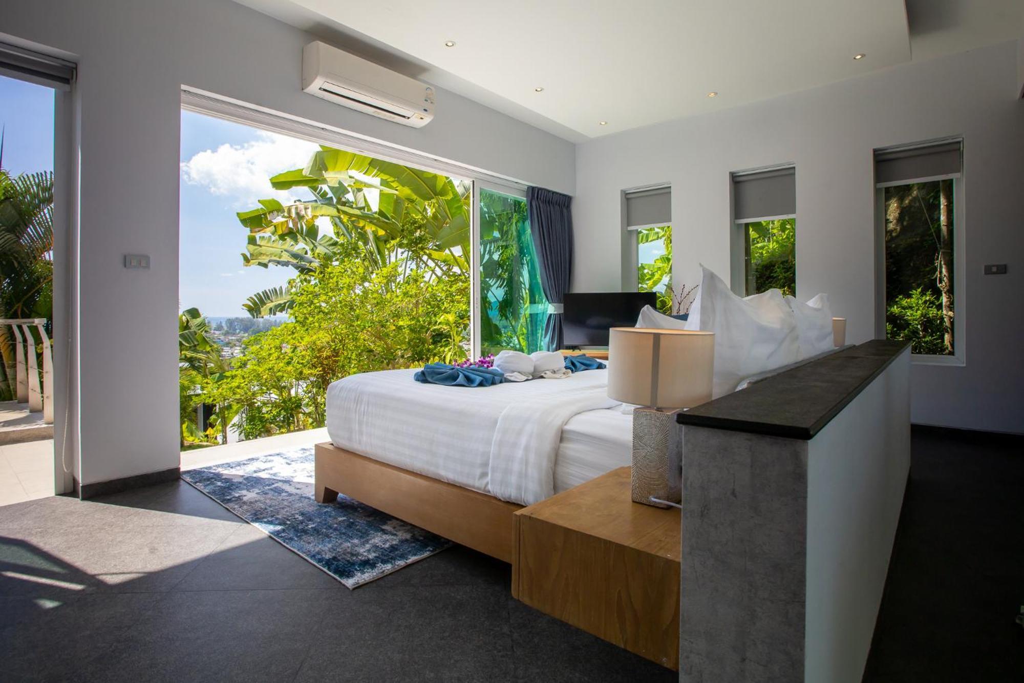 Beyond 9 Bedroom Fully Staffed Seaview * Bang Tao Beach (Phuket)