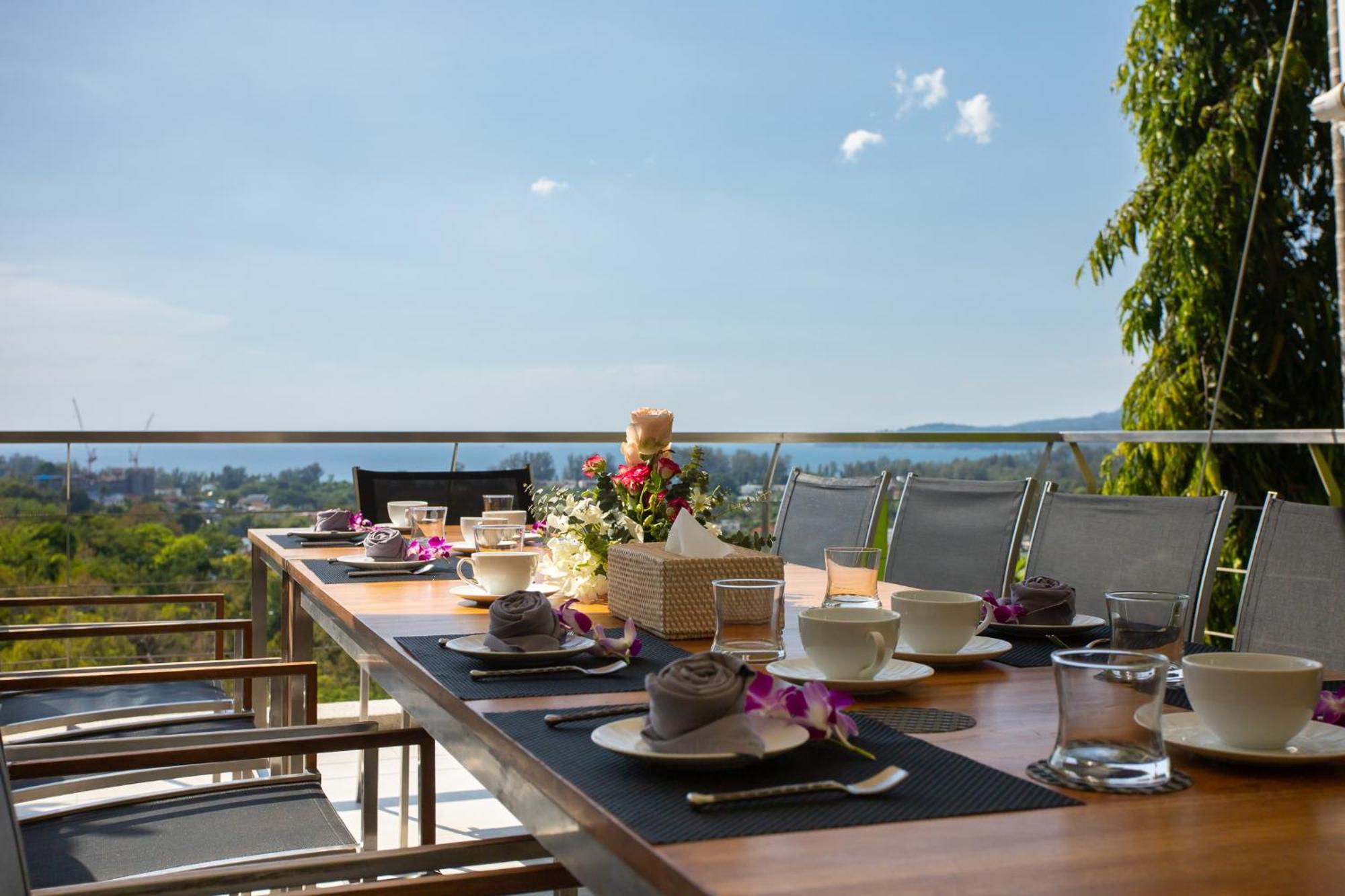 Beyond 9 Bedroom Fully Staffed Seaview * Bang Tao Beach (Phuket)
