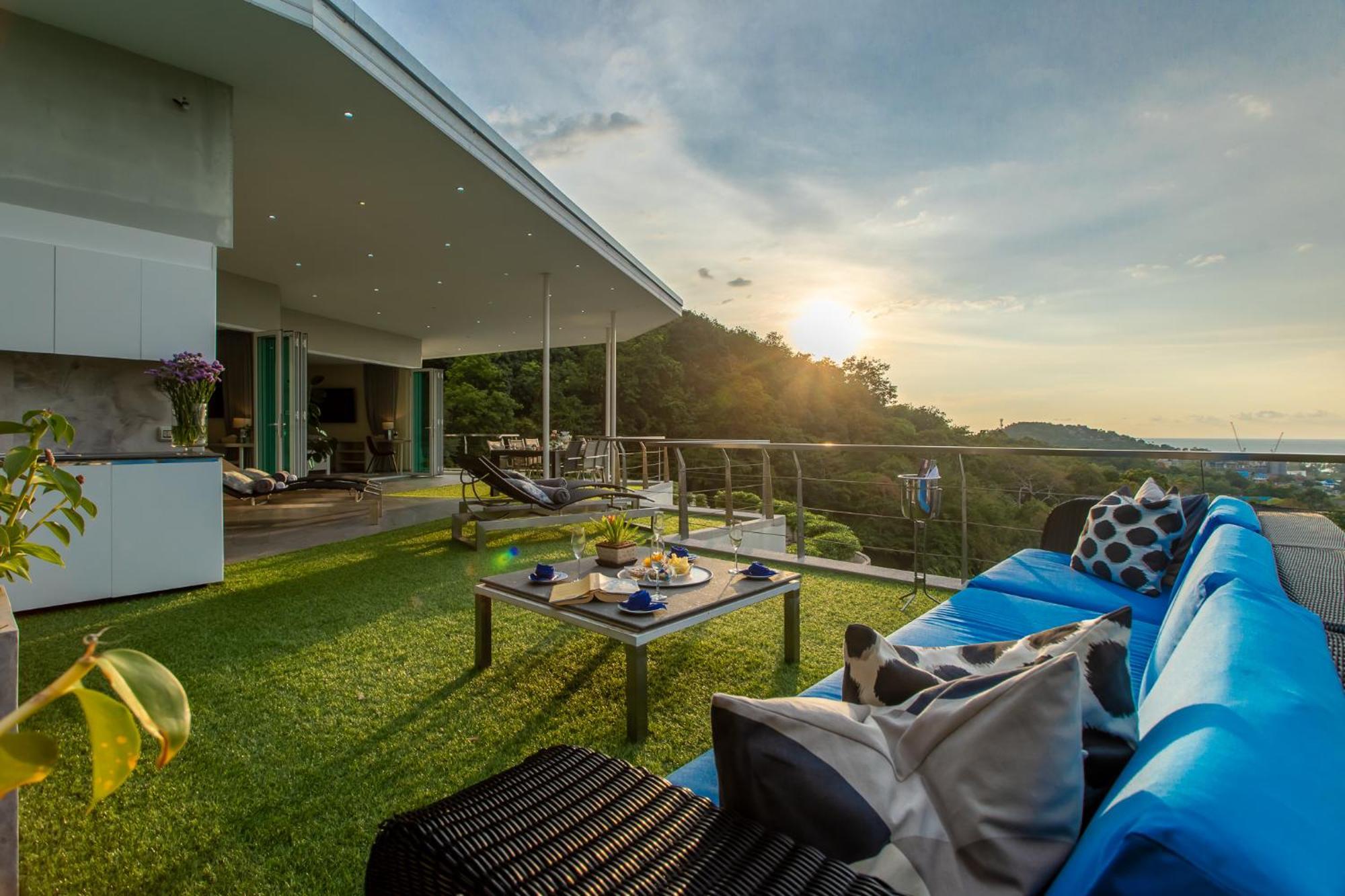 Beyond 9 Bedroom Fully Staffed Seaview Villa