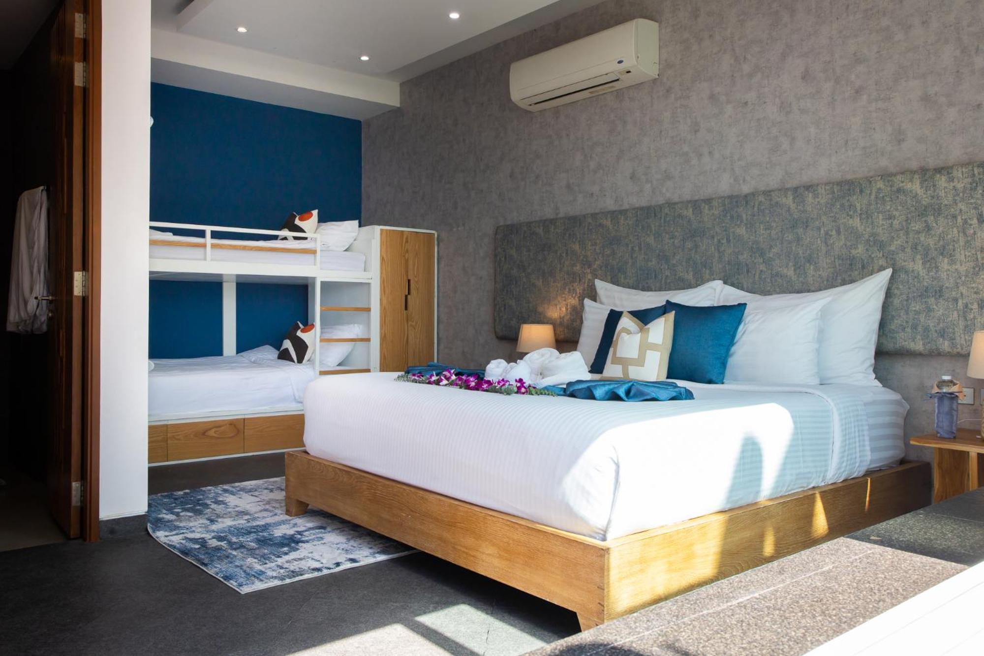 Beyond 9 Bedroom Fully Staffed Seaview