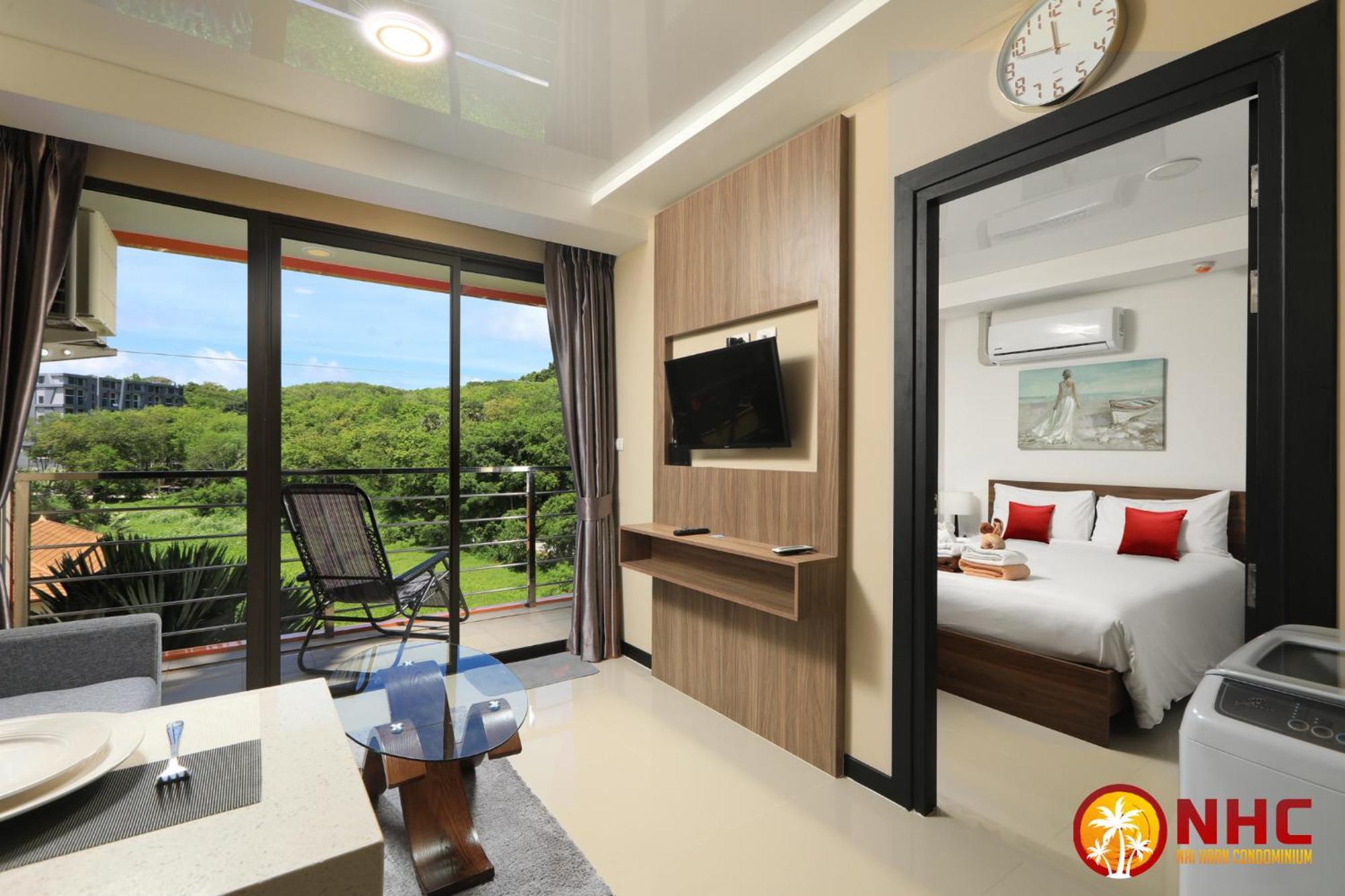 Nai Harn Condominium * Nai Harn