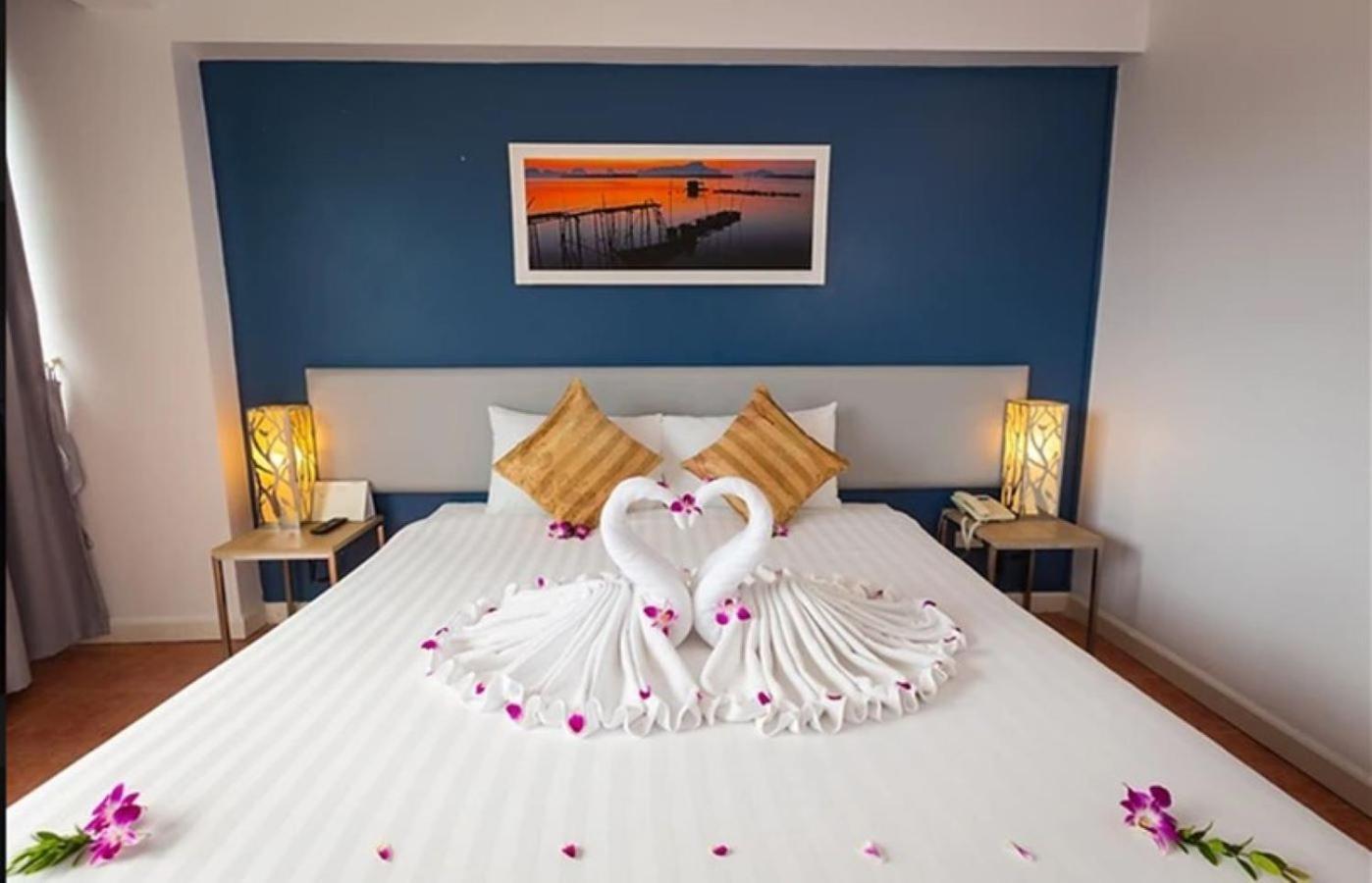 On Phuket - Sha Hotel 3*