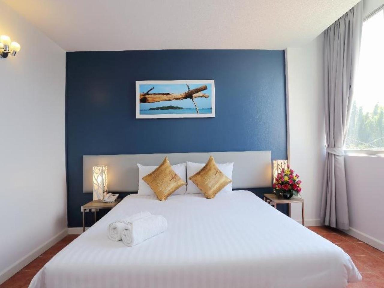 Hotel On Phuket - Sha 3*