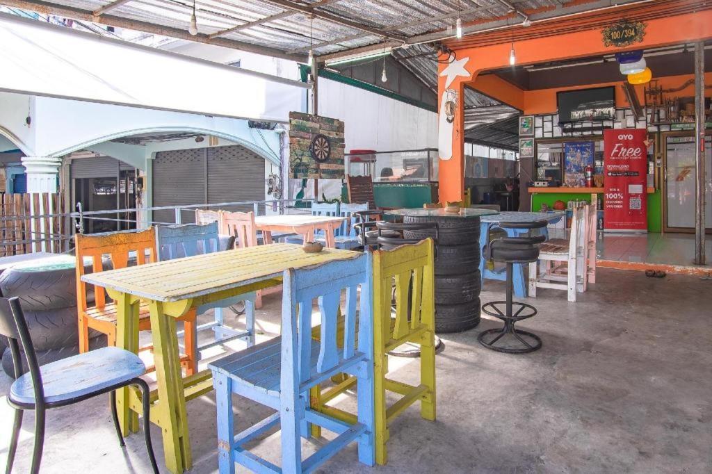 Hostel Oyo 586 I *