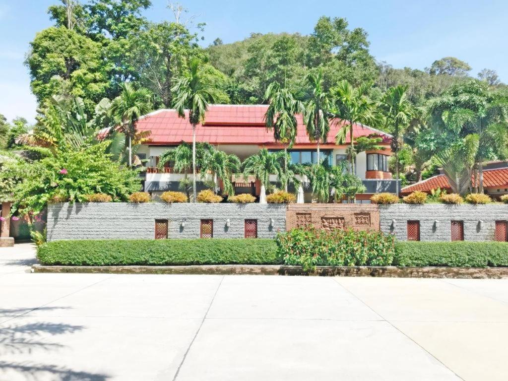 Resort Royal Lee And 3*