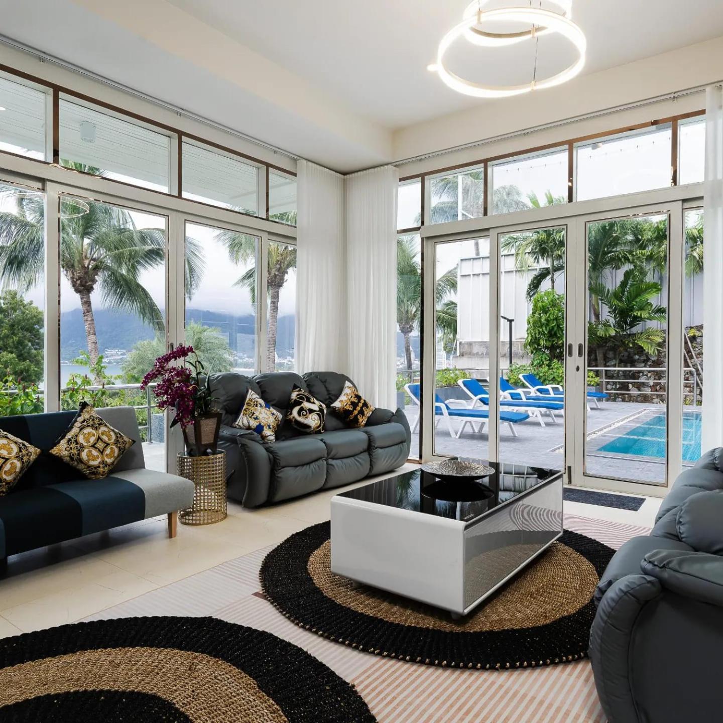 Vipa Seaview Villa *
