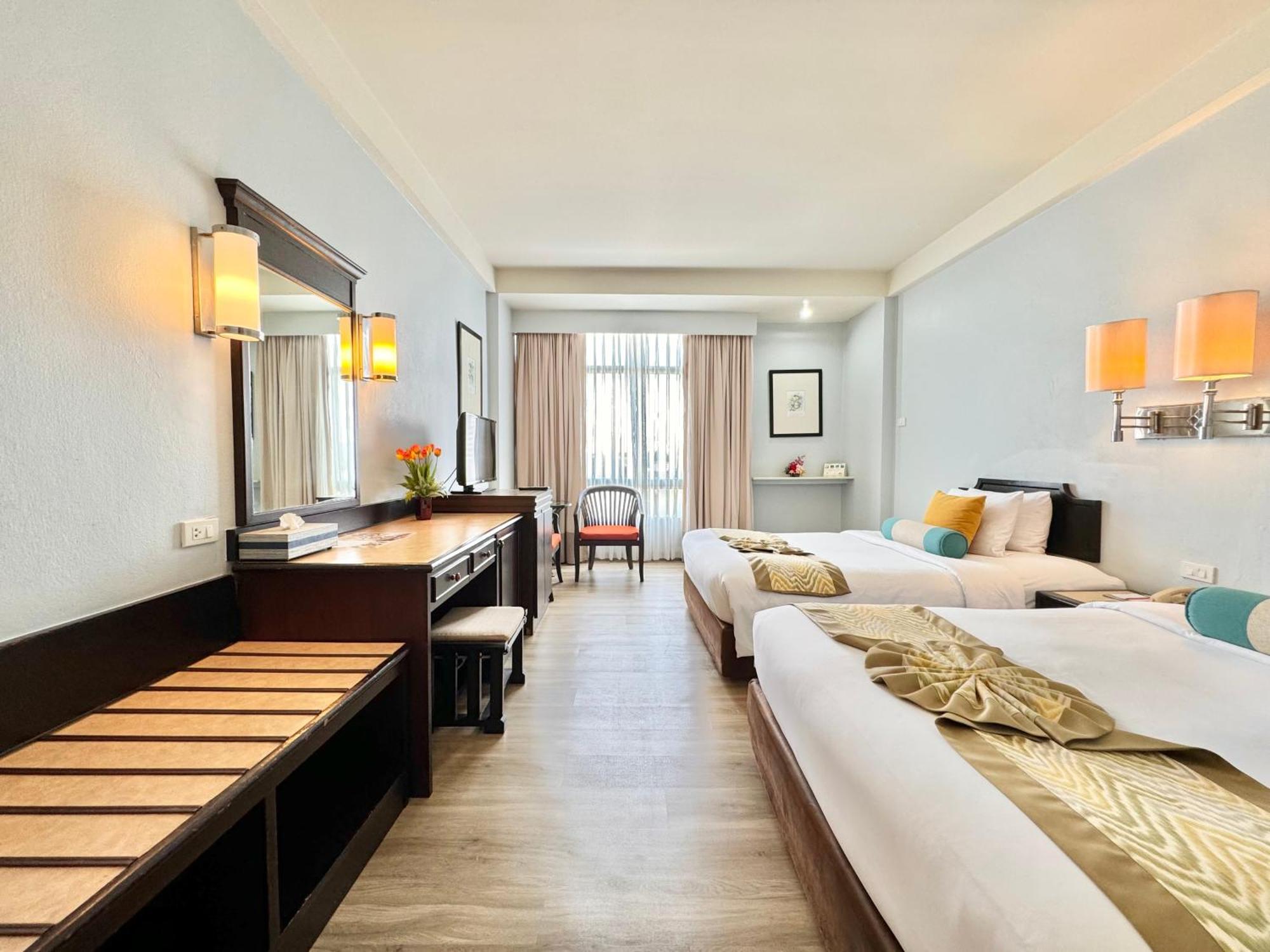 Merlin Hotel Phuket