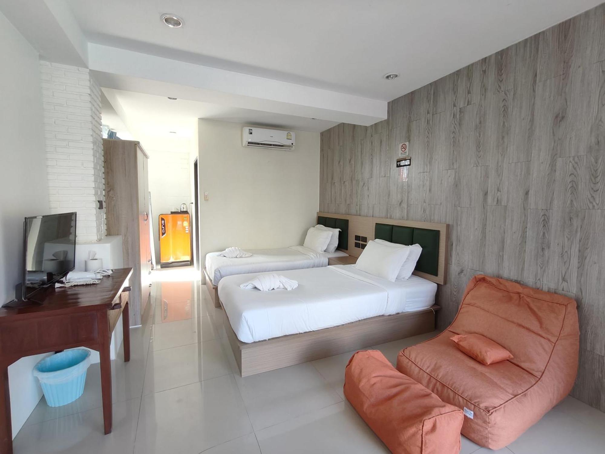 Homestay Baankasemsuk 般咔 深宿 Patong