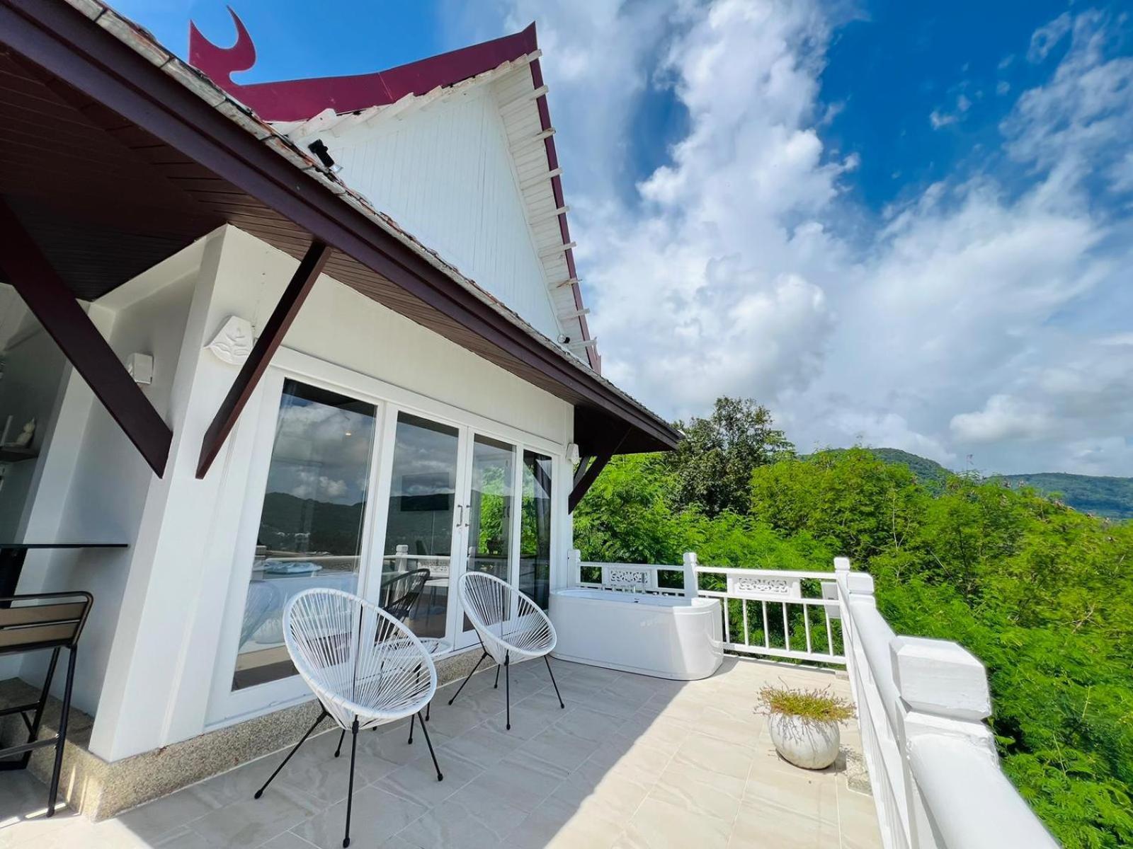 Moonlight Panorama Seaview House By Resava
