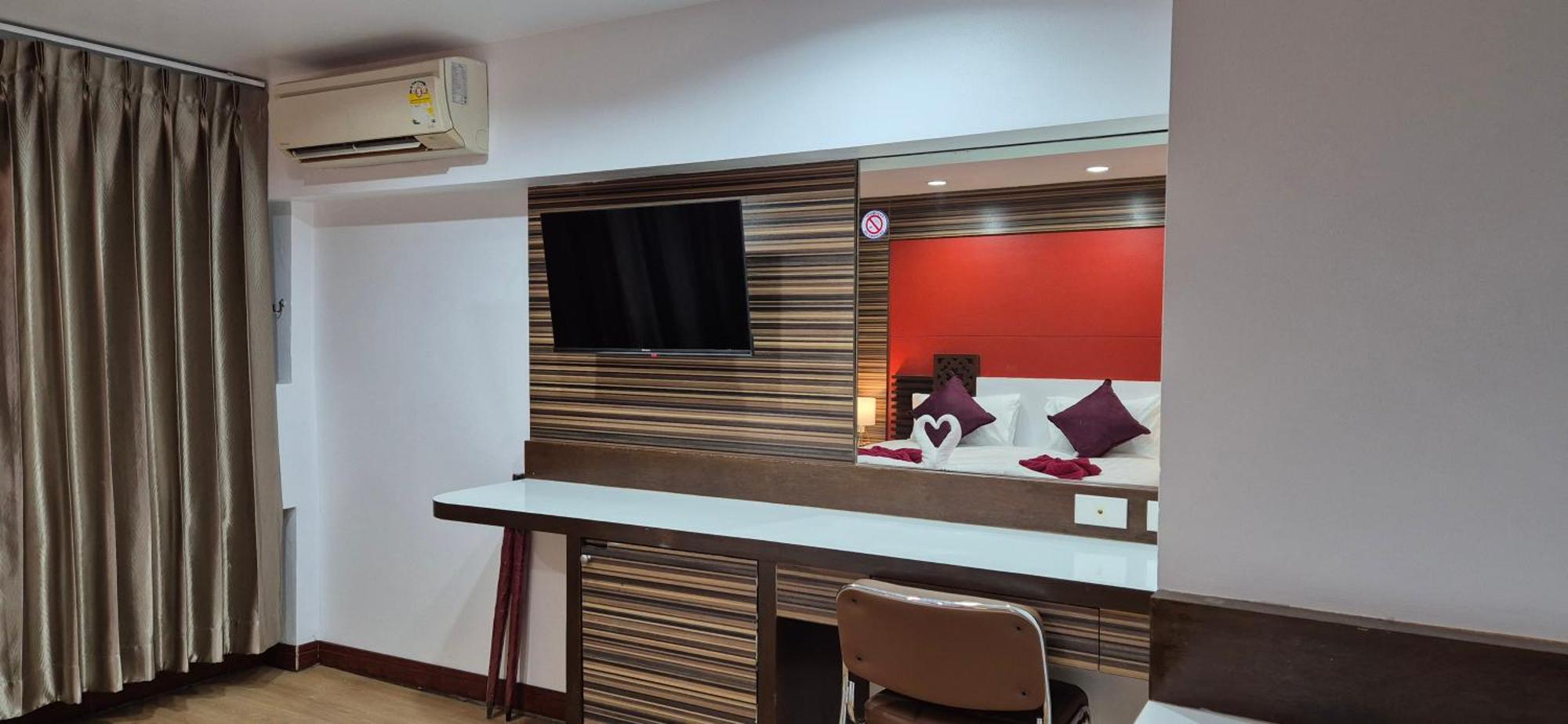 Max Value Hotel