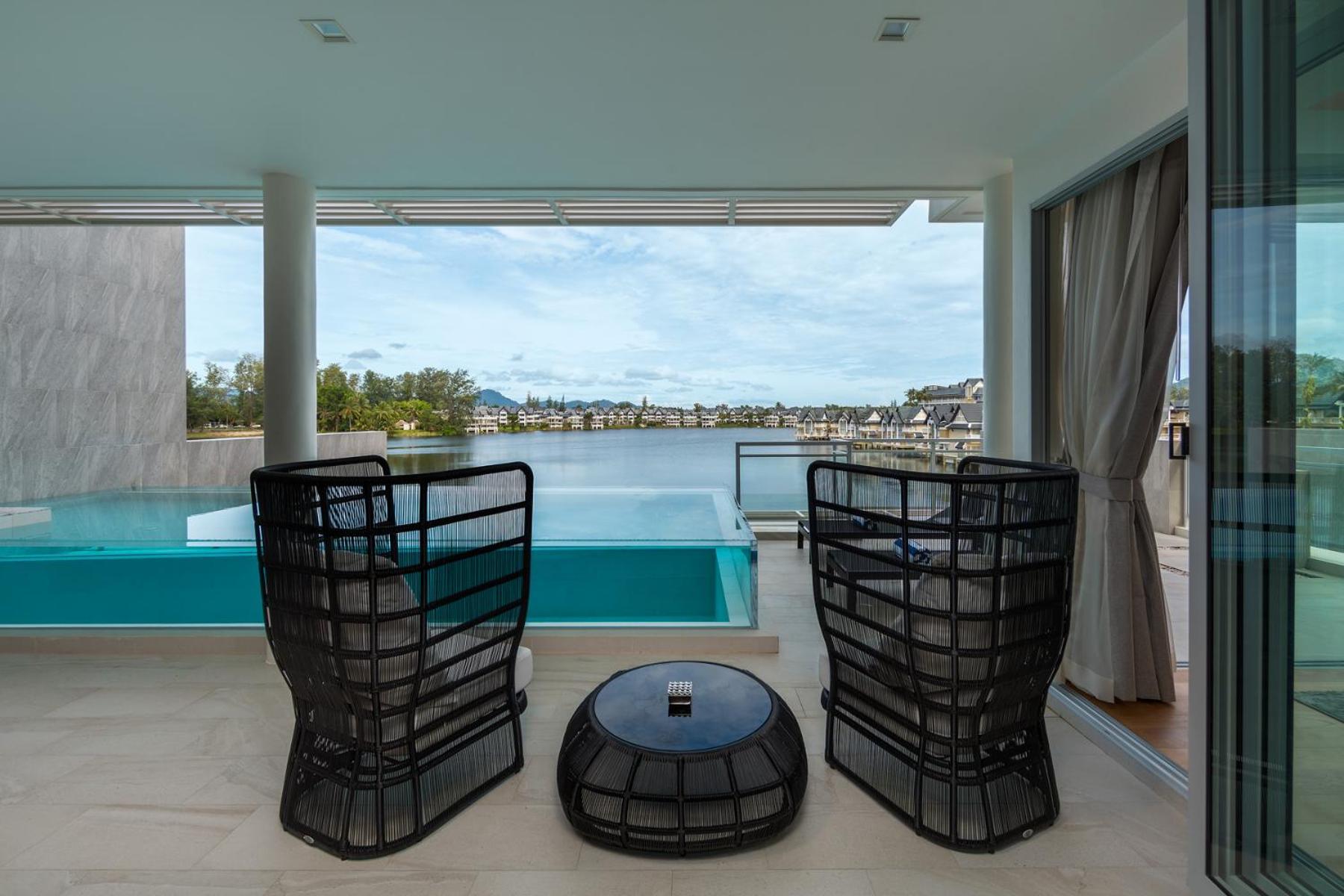 Beachfront Residences - Stunning Sea And View Apartamento