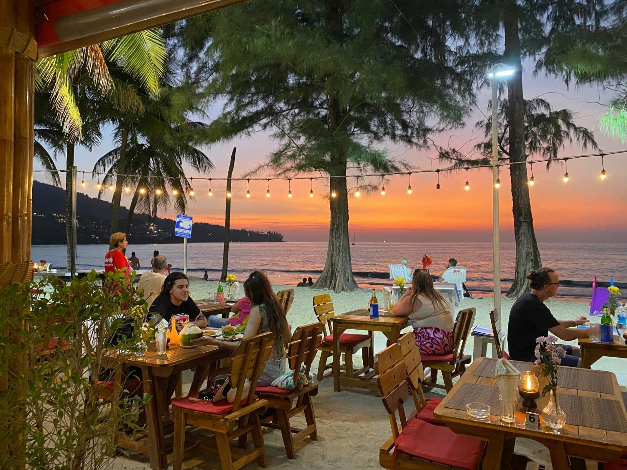 Deng's 3* Kamala Beach