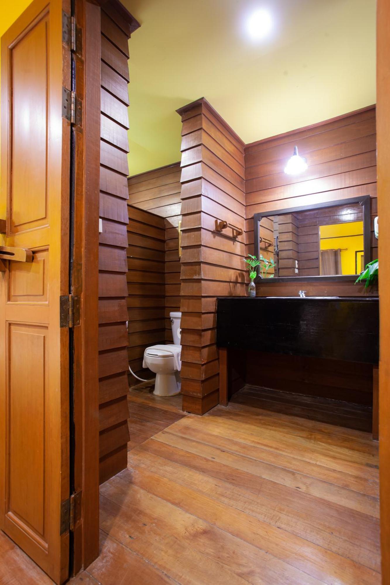 Resort Baan Krating Phuket -sha 3*