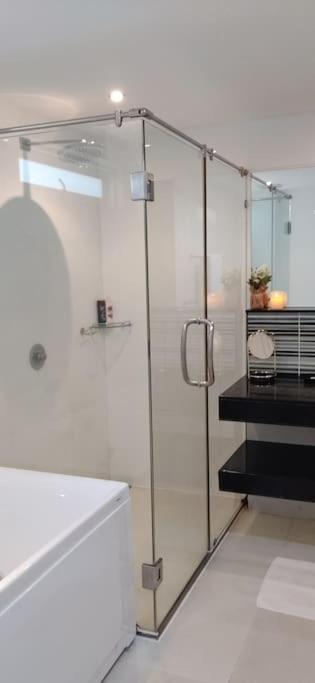 Apartment Sunset Plaza 2 Bedrooms Oceanview