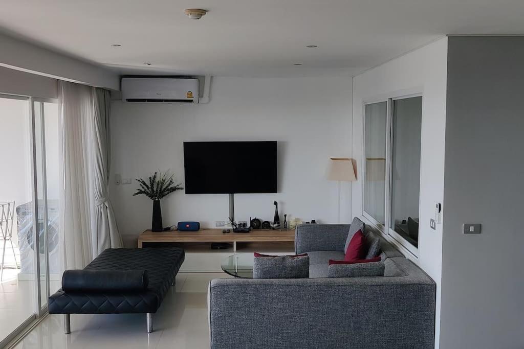 Sunset Plaza 2 Bedrooms Oceanview Apartment