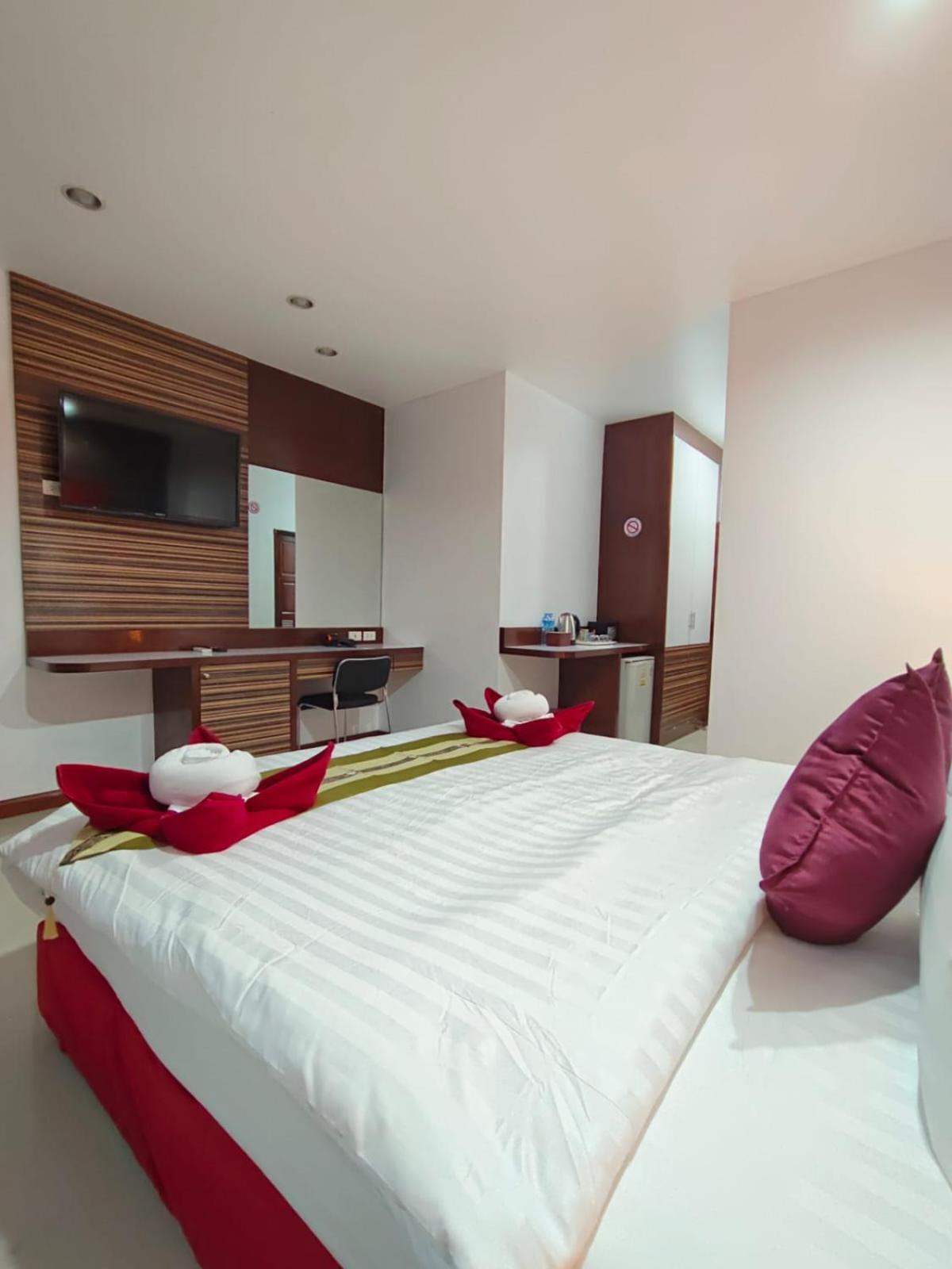 Max Value Hotel
