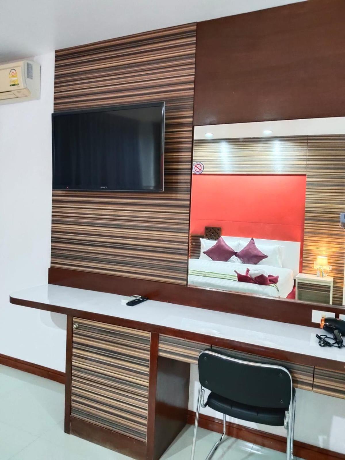Max Value Hotel Patong