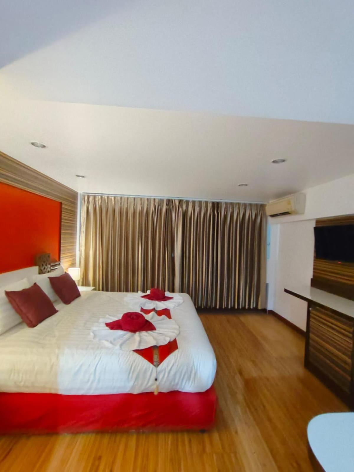 Max Value Hotel
