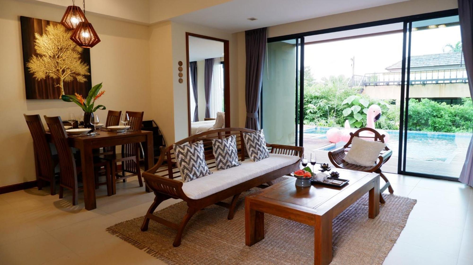 Ozone Phuket Pousada