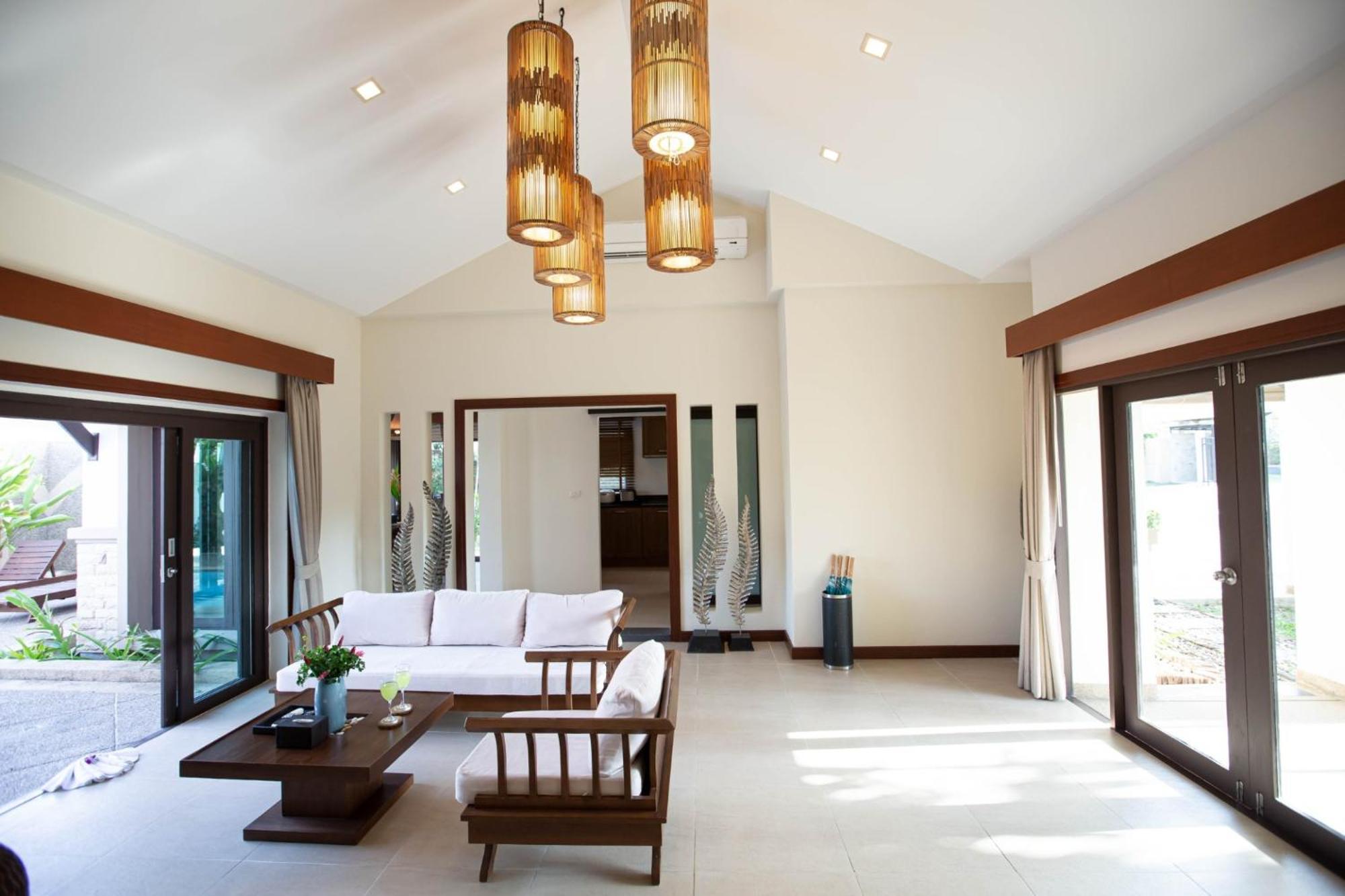 Ozone Phuket Pousada