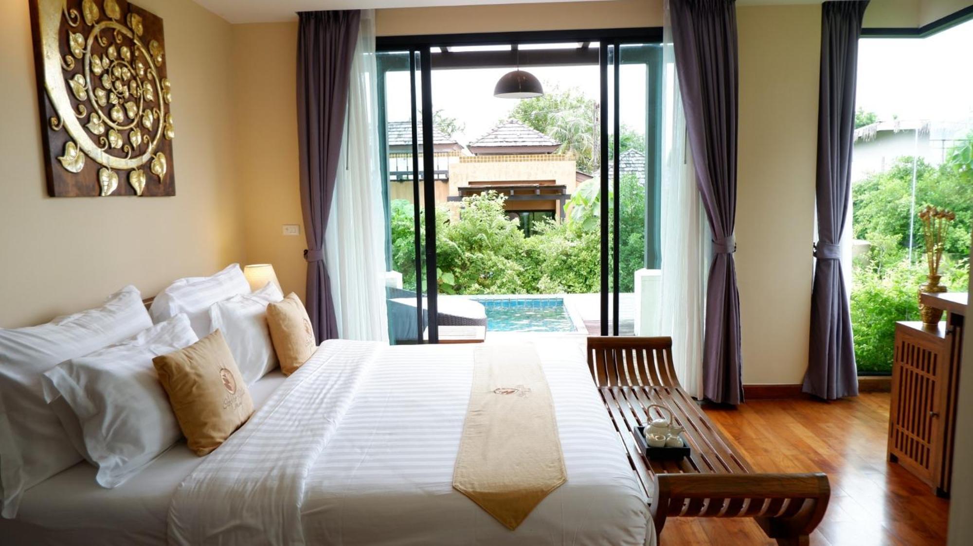 Ozone Phuket Pousada *