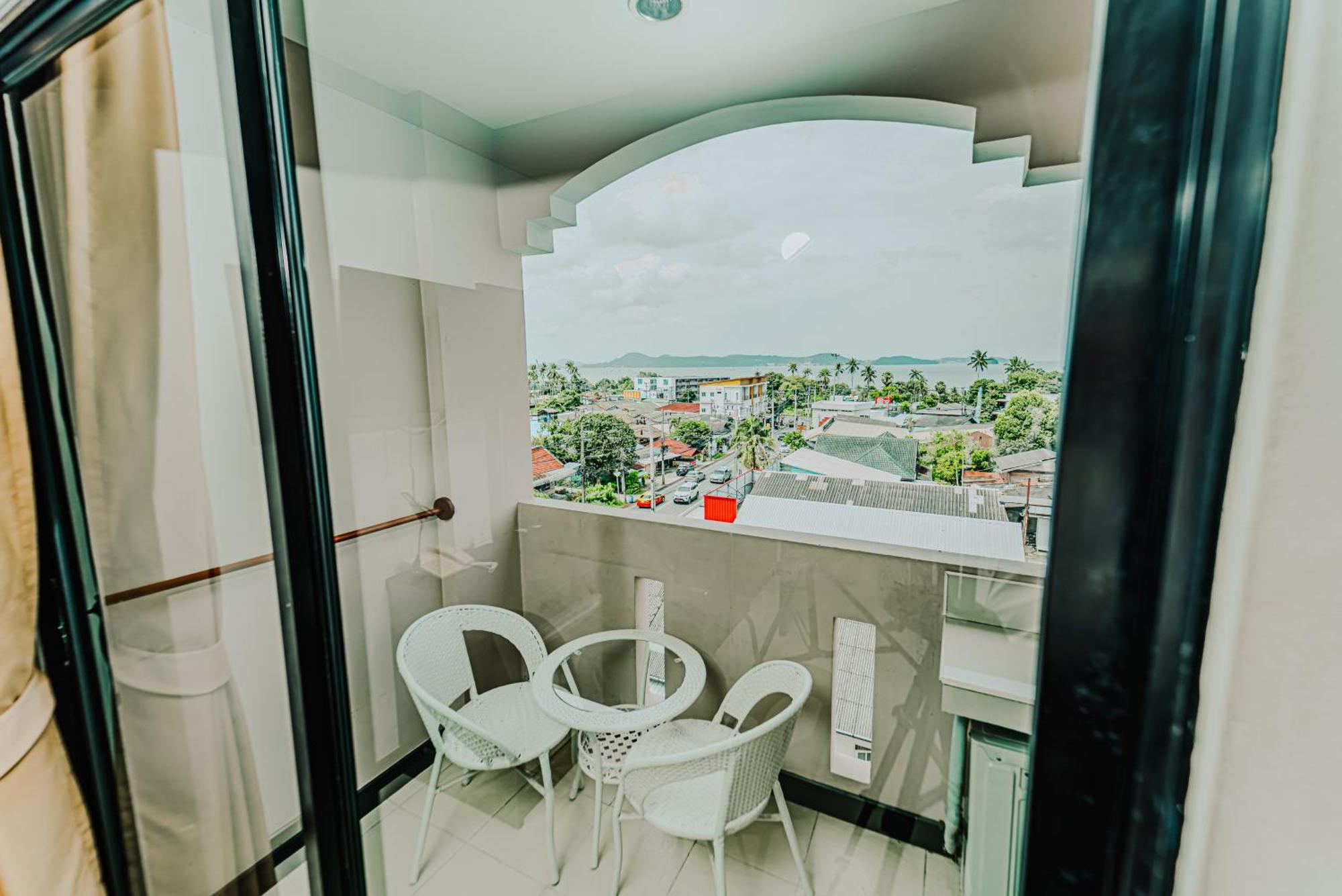 Saiyuan Phuket Hotel