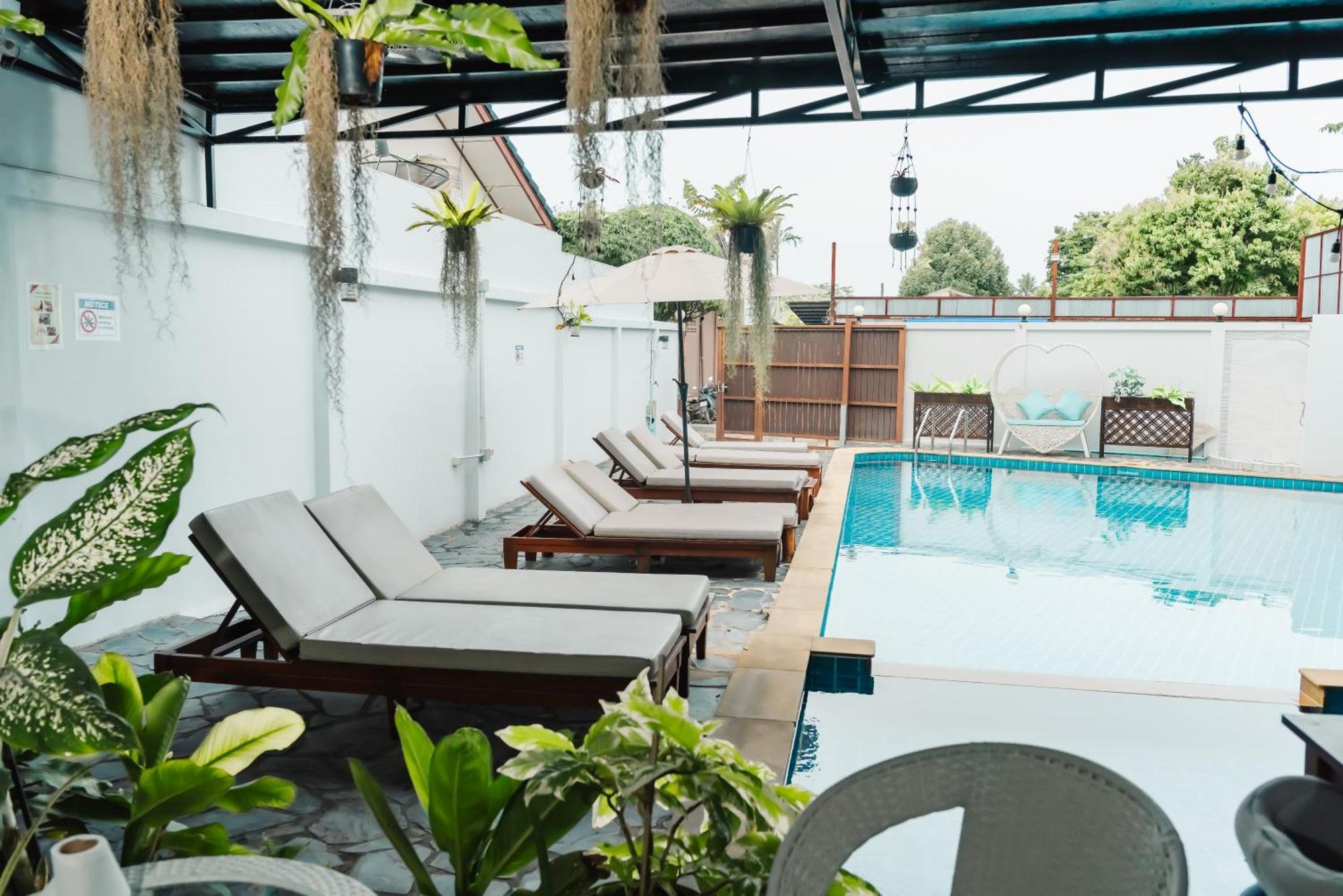 Saiyuan Phuket 3*