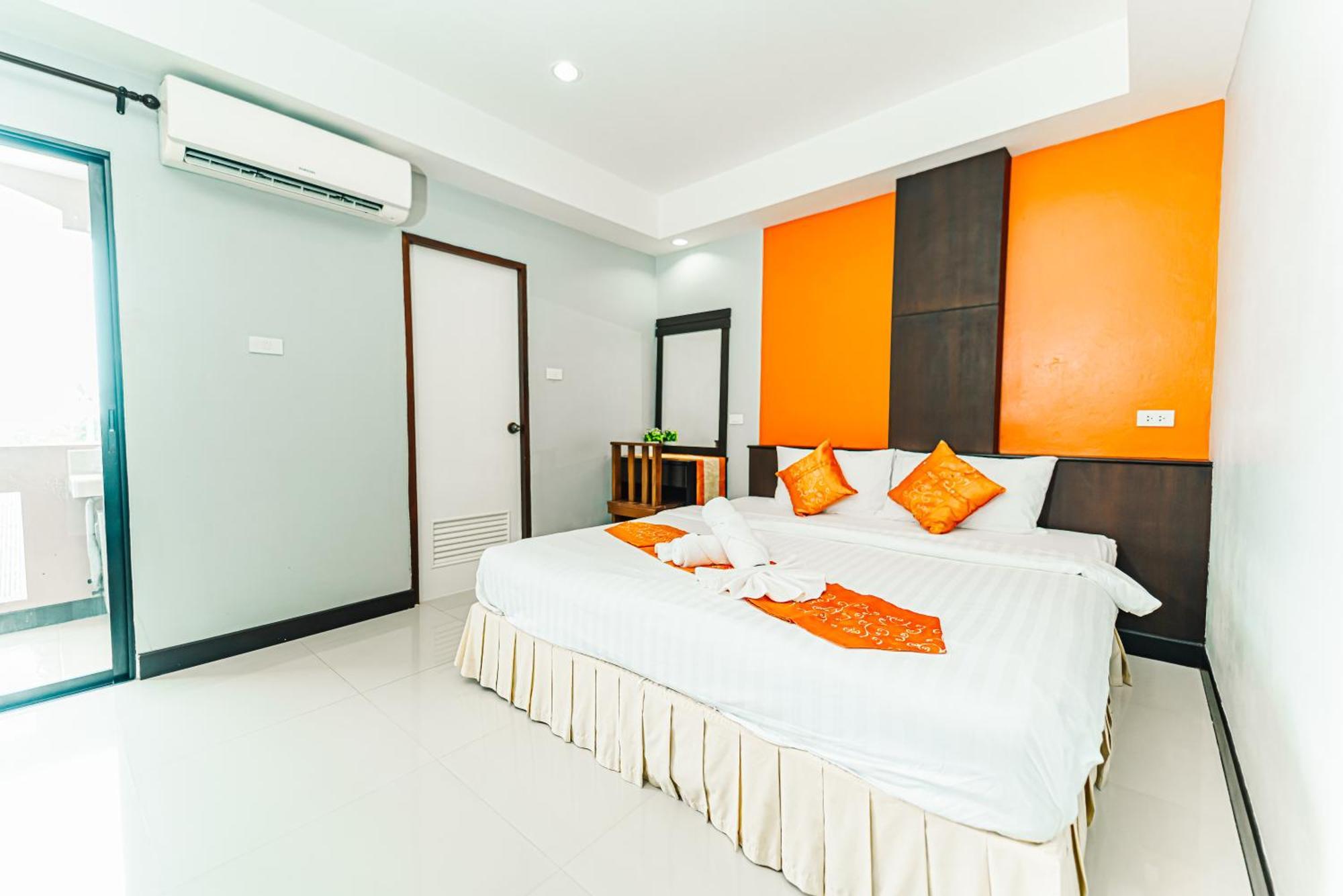 Saiyuan Phuket 3*