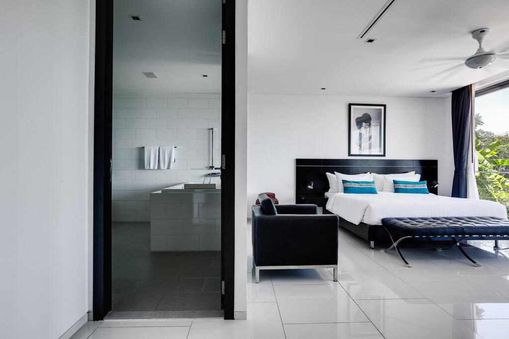Amonteera Villa Surin Beach (Phuket)