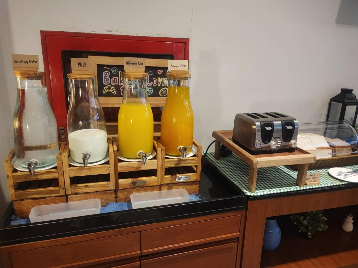 Hotel Sereneburi