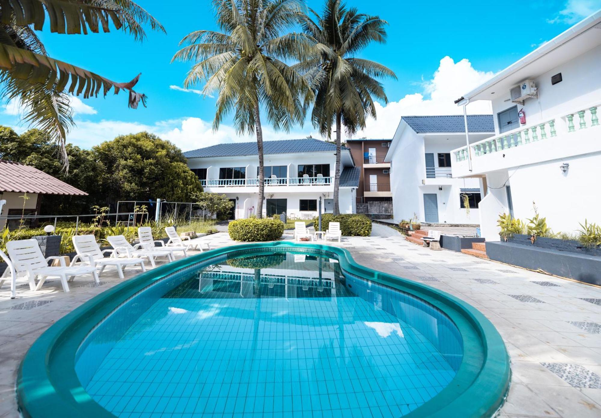 Hotel The Coconut Nanai Patong