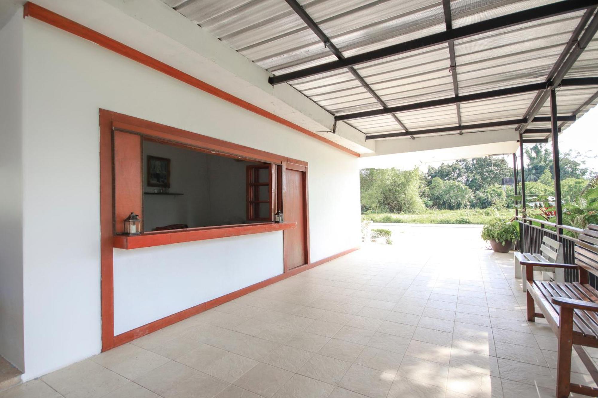 Capital O75345 Praewa Naiyang Phuket Hotel Nai Yang
