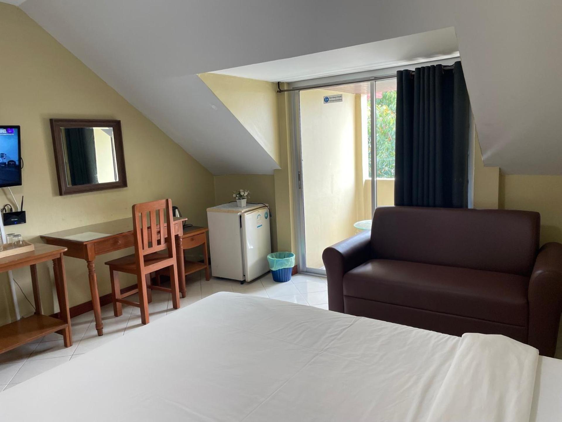 Nawaporn Place Phuket