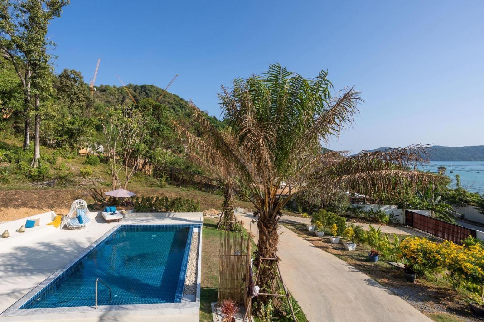 Sirinary Phuket *