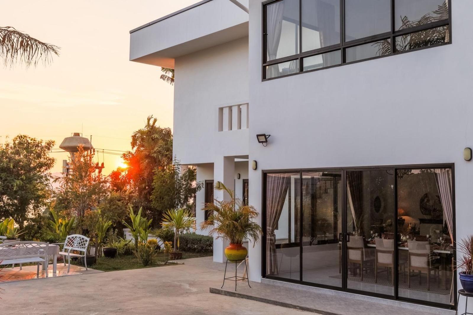 Sirinary Phuket