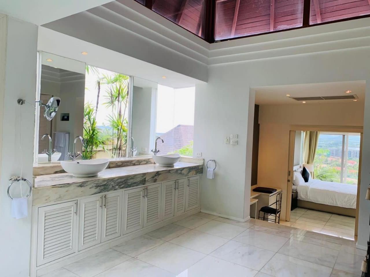 Epic Mountain View 3 Bedroom Pool 2 Mins To The Villa *
