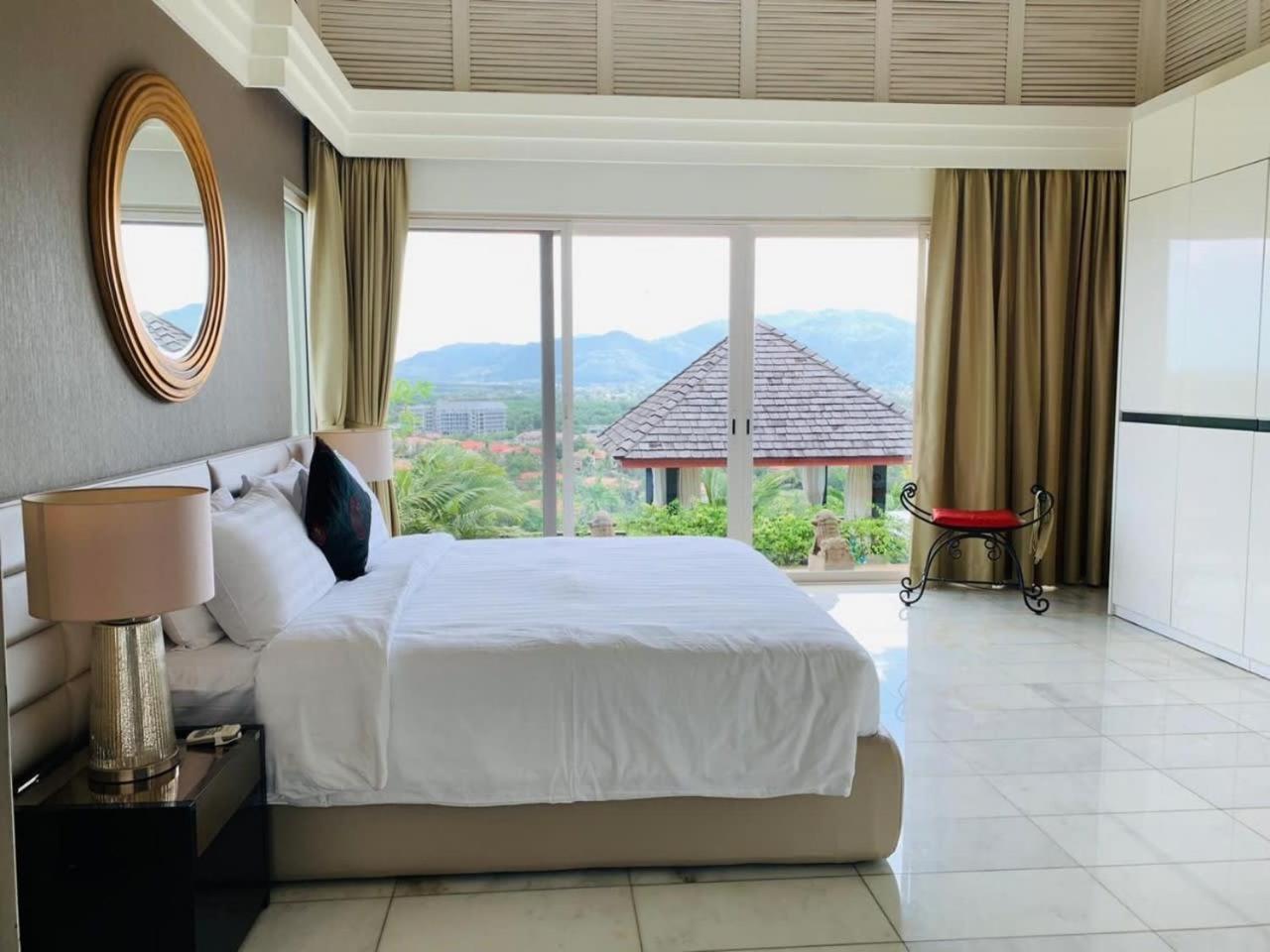 Epic Mountain View 3 Bedroom Pool 2 Mins To The Layan Beach (Phuket)